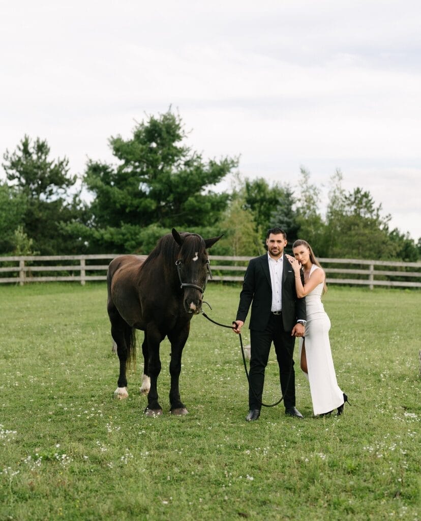 Locations for wedding photos in Toronto.